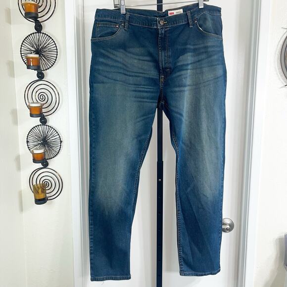 Wrangler Mens Athletic Fit Straight Leg Jeans - Size 40 x 30 - Picture 2 of 9